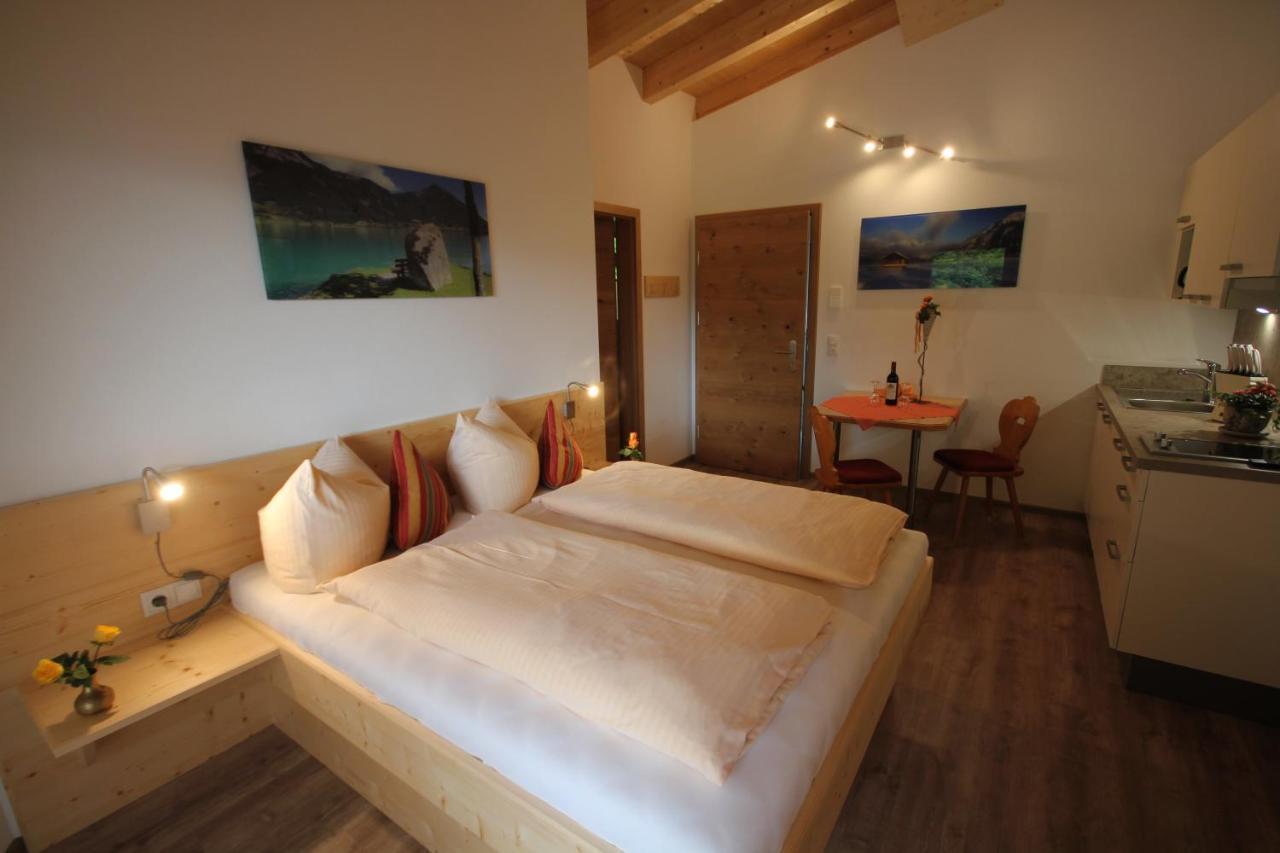 Ferienwohnungen Karwendel Camping Maurach  Ngoại thất bức ảnh